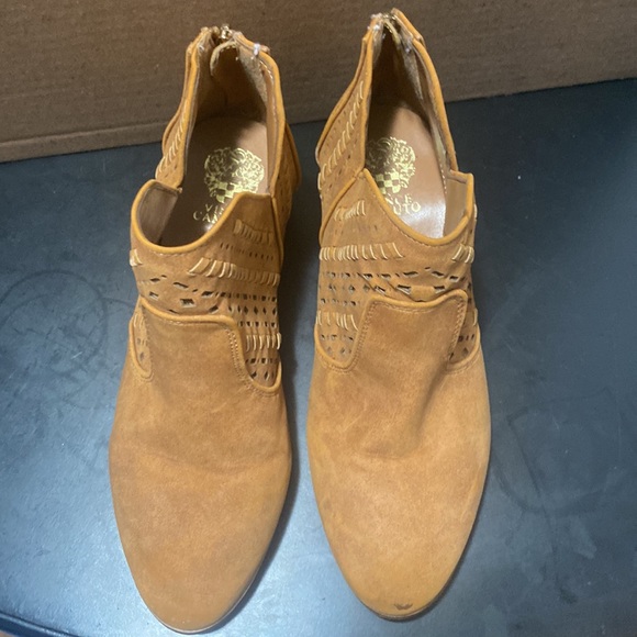 Vince Camaro CG pradaxa ankle boots in tan - Picture 3 of 3